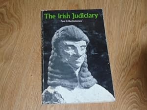 Imagen del vendedor de The Irish Judiciary a la venta por Dublin Bookbrowsers