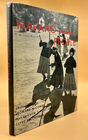 Imagen del vendedor de Navaho Means People a la venta por Ken Sanders Rare Books, ABAA