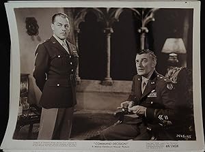 Immagine del venditore per Command Decision 8 x 10 Still 1948 Brian Donlevy & Walter Pidgeon! venduto da AcornBooksNH