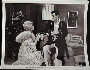 Bild des Verkufers fr Send Me No Flowers 8 x 10 Still 1964 Rock Hudson, Doris Day! zum Verkauf von AcornBooksNH