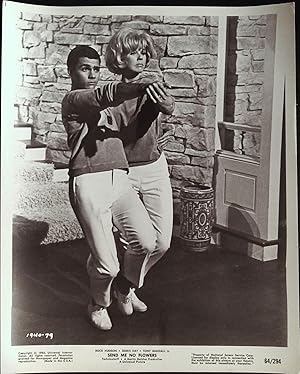 Image du vendeur pour Send Me No Flowers 8 x 10 Still 1964 Doris Day dancing with Clive Clerk! mis en vente par AcornBooksNH