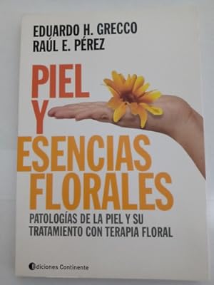Seller image for Piel Y Esencias Florales for sale by Juanpebooks