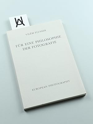 Bild des Verkufers fr Fr eine Philosophie der Fotografie. zum Verkauf von Antiquariat Uhlmann