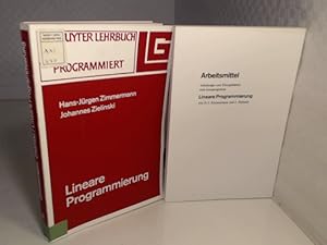 Bild des Verkufers fr Lineare Programmierung. Ein programmiertes Lehrbuch fr Studierende des Faches Operations Research. Hans-Jrgen Zimmermann. Mitarbeit Basistext: Sebastian Dworatschek, Programmierung: Wilhelm Keller. Mit beiliegendem Heft "Arbeitsmittel. Anleitungs- und bungsbltter zum Lernprogramm Lineare Programmierung". (= De-Gruyter-Lehrbuch Programmiert). zum Verkauf von Antiquariat Silvanus - Inhaber Johannes Schaefer