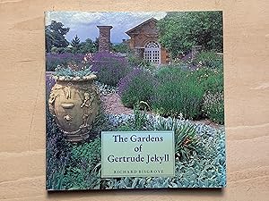 Immagine del venditore per The Gardens of Gertrude Jekyll venduto da Neo Books