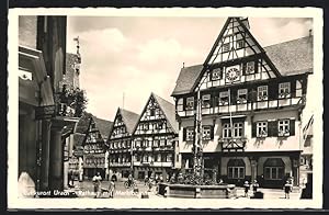 Ansichtskarte Bad Urach, Rathaus mit Marktbrunnen