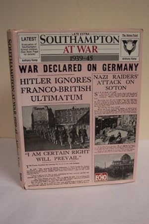 Immagine del venditore per Southampton at War, 1939-45 venduto da WeBuyBooks