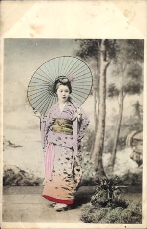Ansichtskarte / Postkarte Japan, Frau in japanischer Tracht, Sonnenschirm, Kimono