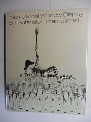 Seller image for INTERNATIONAL WINDOW DISPLAY / ETALAGES INTERNATIONAUX / SCHAUFENSTER-INTERNATIONAL. 1966. English / Francais / Deutsch. for sale by Antiquariat am Ungererbad-Wilfrid Robin