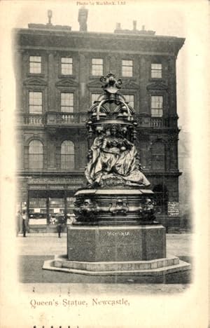 Ansichtskarte / Postkarte Newcastle upon Tyne Northumberland England, Queens Statue