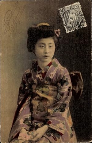 Ansichtskarte / Postkarte Japan, Junge Frau in japanischer Tracht, Portrait, Kimono