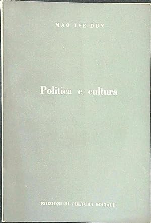 Image du vendeur pour Politica e cultura mis en vente par Librodifaccia