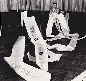 [POLISH NEO-AVANT-GARDE AND CONCEPTUALISM] Vintage photograph of Wanda Go?kowska, with her work "...