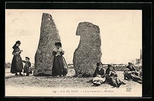 Carte postale Ile de Sein, les Causeurs, Menhirs