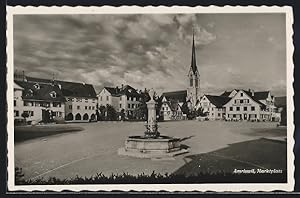 Ansichtskarte Amriswil, Marktplatz mit Brunnen und Blick zur Kirche