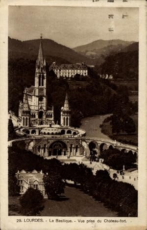 Ansichtskarte / Postkarte Lourdes Hautes Pyrénées, Basilika, Blick vom Chateau-Fort