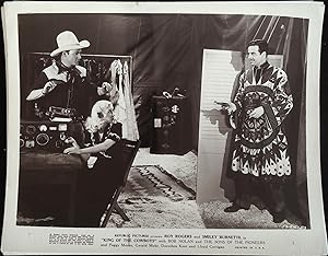 Bild des Verkufers fr King of the Cowboys 8 x 10 Still 1943 Roy Rogers and Gerlad Mohr! zum Verkauf von AcornBooksNH