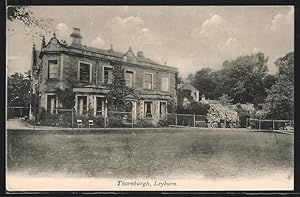 Postcard Leyburn, Thornburgh-Anwesen vom Garten gesehen