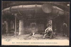 Carte postale Le Creusot, Les Hauts Fourneaux, Coulée de la Fonte