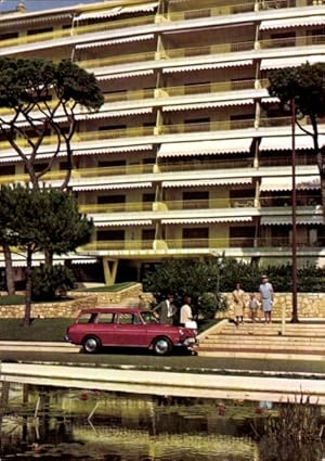 Bild des Verkufers fr Ansichtskarte / Postkarte Rotes Auto, Volkswagen?, Hotel zum Verkauf von akpool GmbH