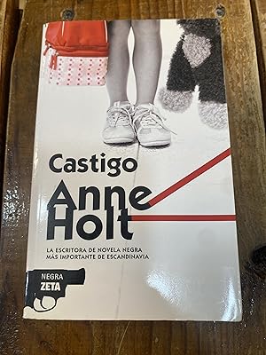 Seller image for Castigo for sale by Trfico de Libros Lavapies