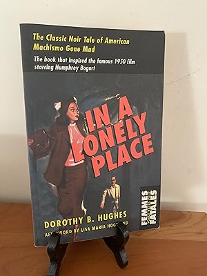 Immagine del venditore per In a Lonely Place (Femmes Fatales) venduto da Hopkins Books