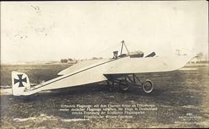 Ansichtskarte / Postkarte Erbeutetes Flugzeug, mit dem Eisernen Kreuz versehen, Französischer Mor...