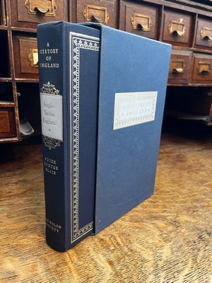 Bild des Verkufers fr Anglo-Saxon England (A History of England) zum Verkauf von Kennys Bookshop and Art Galleries Ltd.