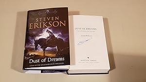 Immagine del venditore per Dust Of Dreams: Signed venduto da SkylarkerBooks
