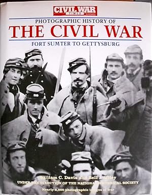 Bild des Verkufers fr Photographic History of the Civil War: Fort Sumter to Gettysburg : Shadows of the Storm/the Guns of '62/the Embattled Confederacy (Civil War Times I) zum Verkauf von Berliner Bchertisch eG