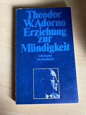 Image du vendeur pour Erziehung zur Mndigkeit: Vortrge und Gesprche mit Hellmut Becker 1959 bis 1969 mis en vente par Bcherbazaar