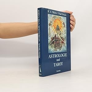 Imagen del vendedor de Astrologie und Tarot a la venta por Bookbot