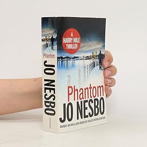 Immagine del venditore per Phantom venduto da Bookbot