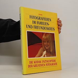 Bild des Verkufers fr Fotografieren im Familien- und Freundeskreis zum Verkauf von Bookbot