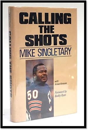 Bild des Verkufers fr Calling the Shots: Inside the Chicago Bears zum Verkauf von Blind-Horse-Books (ABAA- FABA)