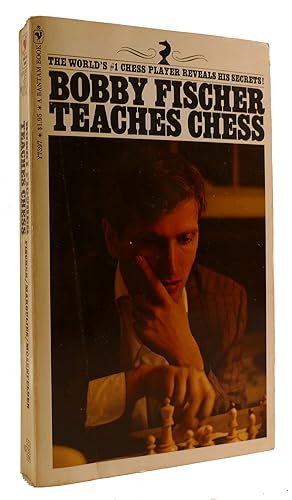 Immagine del venditore per BOBBY FISCHER TEACHES CHESS venduto da Rare Book Cellar