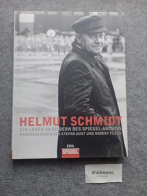 Bild des Verkufers fr Helmut Schmidt : ein Leben in Bildern des Spiegel-Archivs. Nach einem Gesprch mit Helmut Schmidt, aufgezeichnet von Hans-Joachim Noack. zum Verkauf von Druckwaren Antiquariat