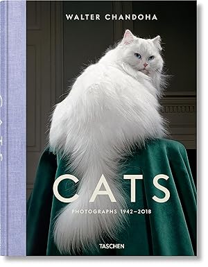 Bild des Verkufers fr Cats: Photographs 1942 - 2018 zum Verkauf von Redux Books