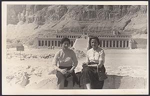 Egypt 1956, Necropolis of Thebes, Characteristic view, Women, Vintage photography