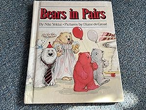 Seller image for Bears in Pairs for sale by Betty Mittendorf /Tiffany Power BKSLINEN