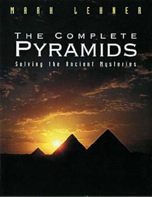 Imagen del vendedor de The Complete Pyramids a la venta por WeBuyBooks