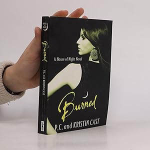 Image du vendeur pour Burned : a house of night novel mis en vente par Bookbot