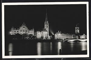 Ansichtskarte Zürich, Fraumünster und St. Peterskirche bei Beleuchtung