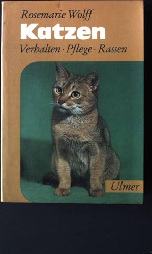 Seller image for Katzen : Verhalten, Pflege, Rassen. for sale by books4less (Versandantiquariat Petra Gros GmbH & Co. KG)