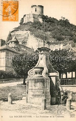 Postkarte Carte Postale 13552637 La Roche-Guyon La Fontaine et le Chateau La Roche-Guyon