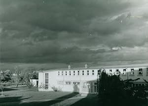 Foto Wolken über einem Gebäude - Foto: Roland Defossez