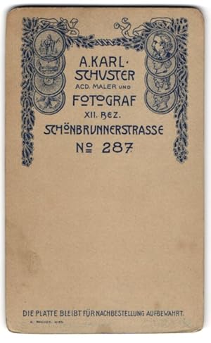 Fotografie A. Karl Schuster, Wien, Schönbrunnerstr. 287, Medaillen mit floraler Verzierung