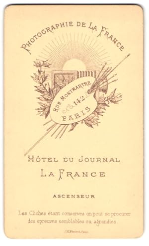 Fotografie Hotel du Journal la France, Paris, Rue Montmartre 142, Plattenkamera hinter Malpalette...