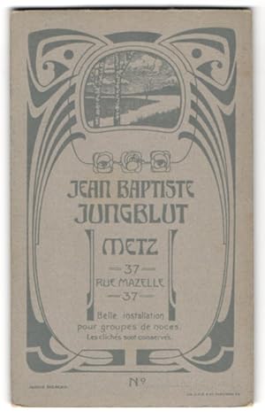 Fotografie Jean Baptiste Jungblut, Metz, 37 Rue Mazelle, Jugendstil Verzierung um die Anschrift d...