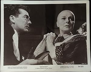 Bild des Verkufers fr Betrayed 8 x10 Still 1954 Victor Mature and Nora Swinburne! zum Verkauf von AcornBooksNH